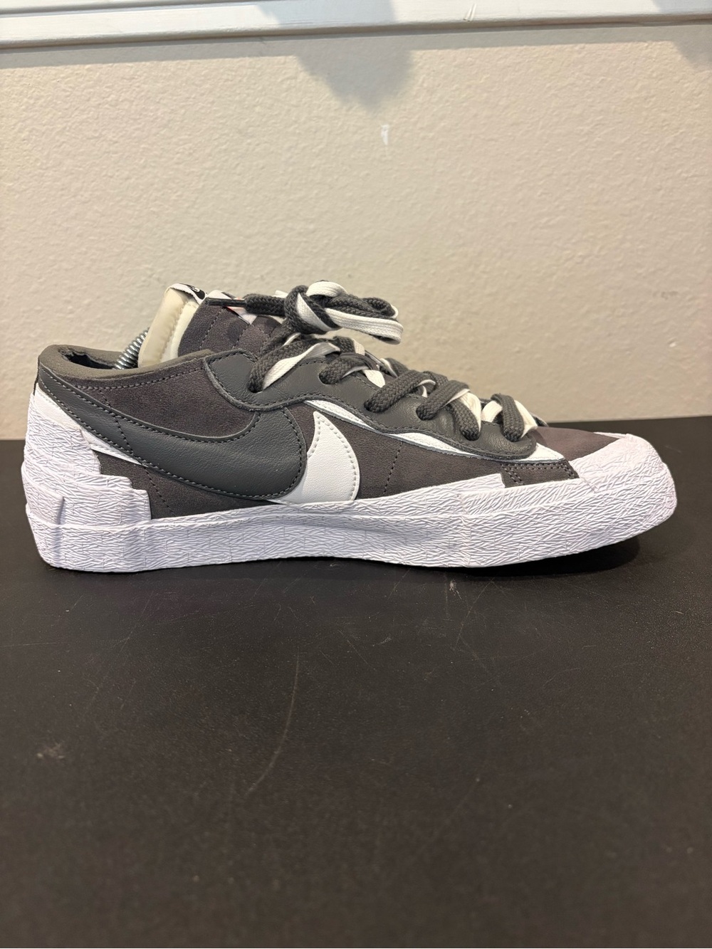 Nike Blazer Low x Sacai Iron Grey Men's Size 10 Fast Shipping - Picture 5 of 9